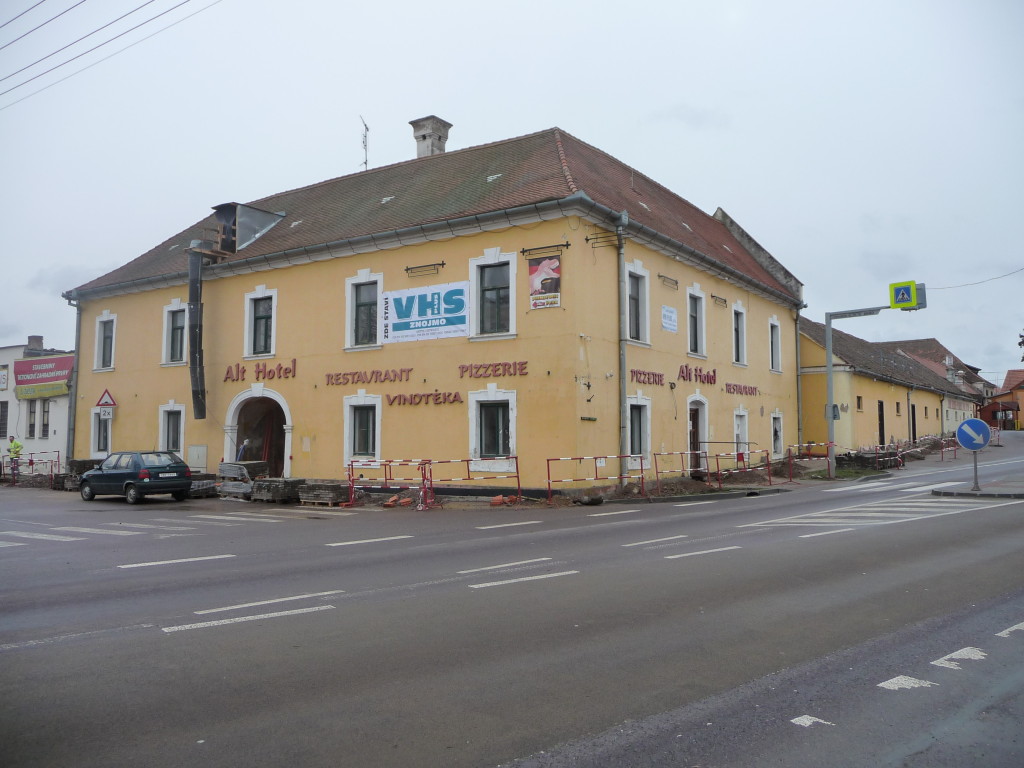 Rekonstrukce restaurace v Chvalovicích